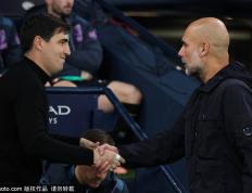 哈兰德與(yǔ)C羅(luó)越(yuè)位次数大比拼：22-23赛季(jì)顶级前锋的(de)真实数據(jù)分析