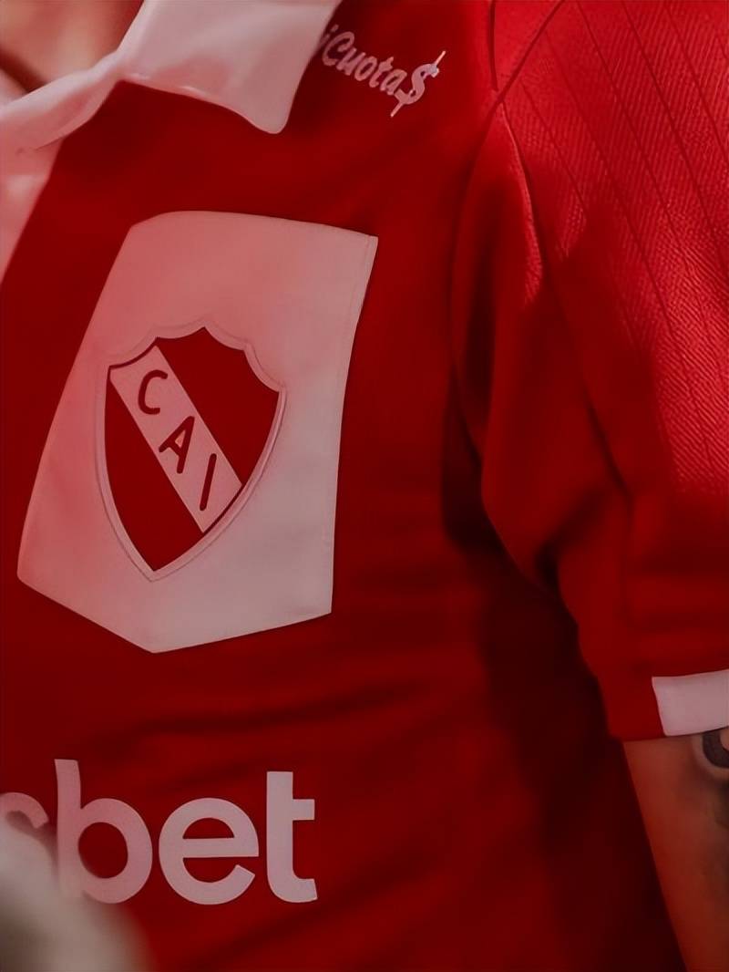 阿根廷(tíng)独立(lì)竞技俱乐部推出特别版球衣