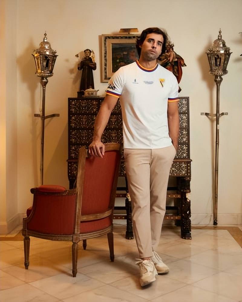 葡(pú)萄牙竞技(jì)足球俱(jù)乐部发布特(tè)別(bié)版球衣