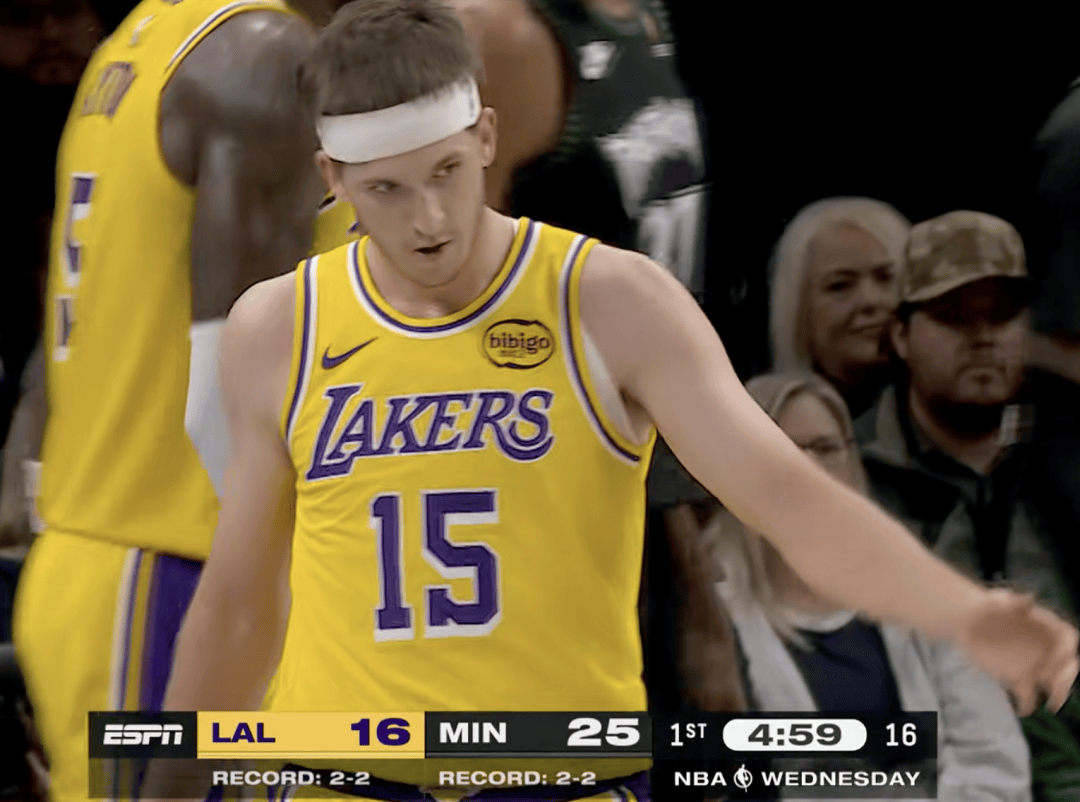 湖(hú)人絕(jué)殺(shā)!裡(lǐ)夫斯压哨絕(jué)殺(shā)!排队给拉拉维亚道歉...