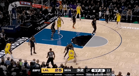 湖(hú)人絕(jué)殺(shā)!裡(lǐ)夫斯压哨絕(jué)殺(shā)!排队给拉拉维亚道歉...