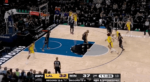 湖(hú)人絕(jué)殺(shā)!裡(lǐ)夫斯压哨絕(jué)殺(shā)!排队给拉拉维亚道歉...