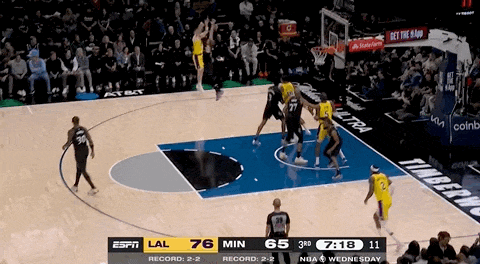 湖(hú)人絕(jué)殺(shā)!裡(lǐ)夫斯压哨絕(jué)殺(shā)!排队给拉拉维亚道歉...