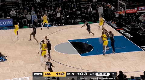 湖(hú)人絕(jué)殺(shā)!裡(lǐ)夫斯压哨絕(jué)殺(shā)!排队给拉拉维亚道歉...