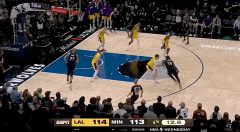 湖(hú)人絕(jué)殺(shā)!裡(lǐ)夫斯压哨絕(jué)殺(shā)!排队给拉拉维亚道歉...