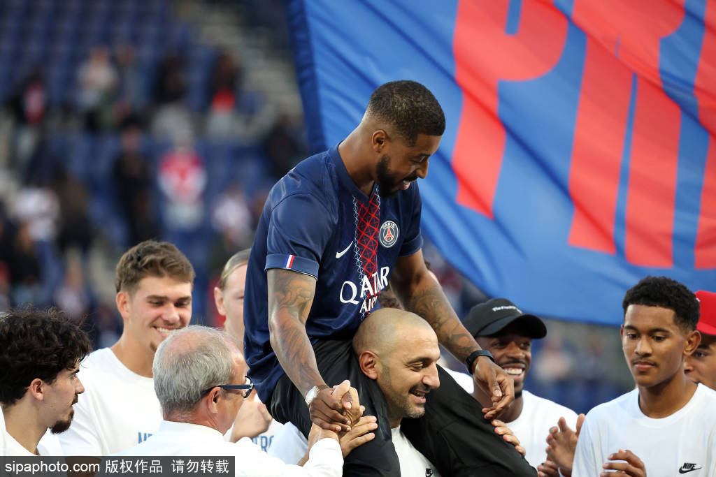 克瓦拉茨赫利亚缺(quē)席训练，巴黎欧冠(guān)前景(jǐng)堪憂(yōu)？