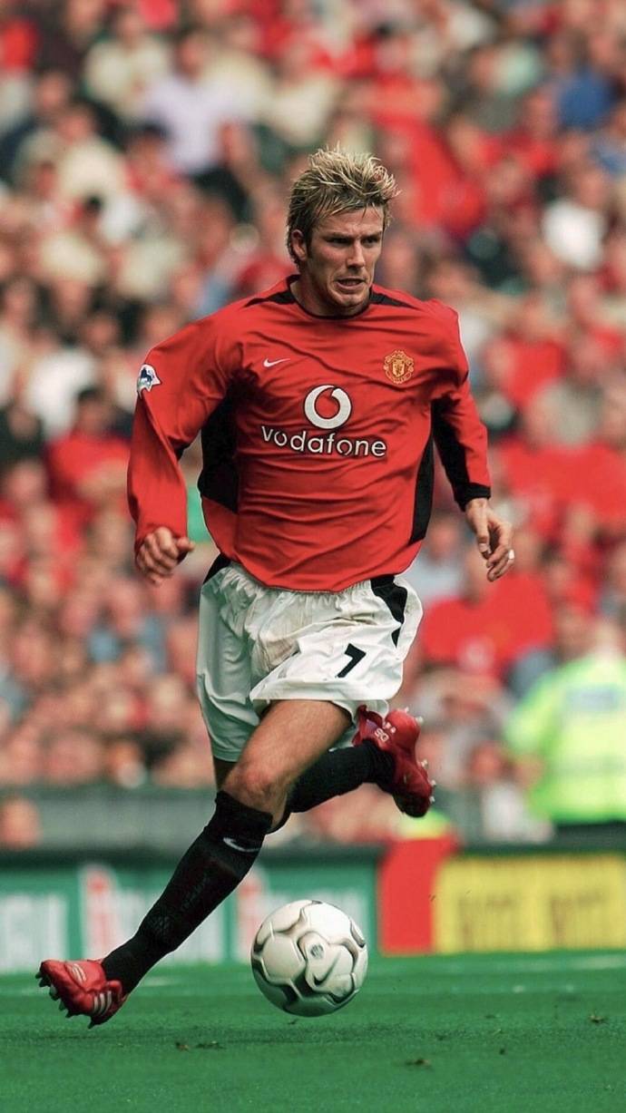 欧冠(guān)助攻榜出炉：欧冠(guān)助攻之王(wáng)竟是他？力压梅罗，曼(màn)联传奇霸榜！