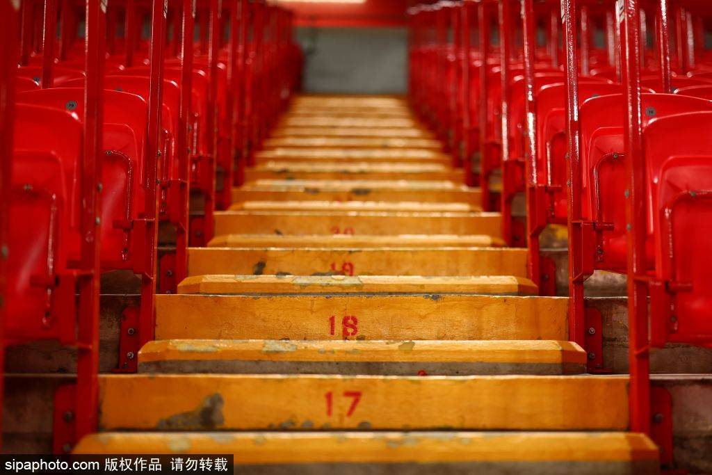 冠军榮(róng)耀:回顾中国足球协会頂(dǐng)级职业联赛历届冠军