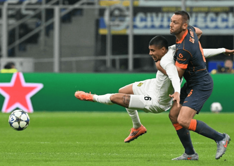 国米欧冠4连胜狂揽840万奖金!赢球却藏2大难题,齐沃遭质疑(yí),3500万中场恐离队