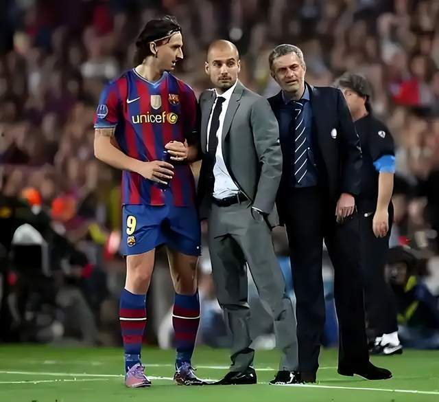 拜仁“全冠王”——助(zhù)教被扶正的(de)神奇之旅